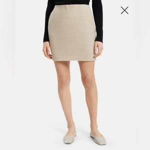 Brand New Theory Mini Pencil Skirt in Wool-Cashmere Size 4